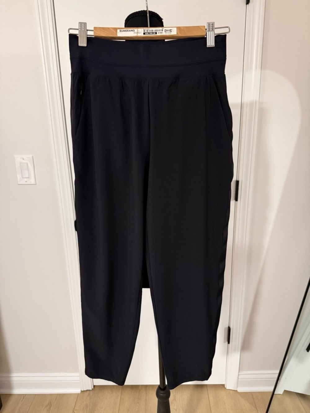 Athleta Black Relaxed Fit Jogger Pants